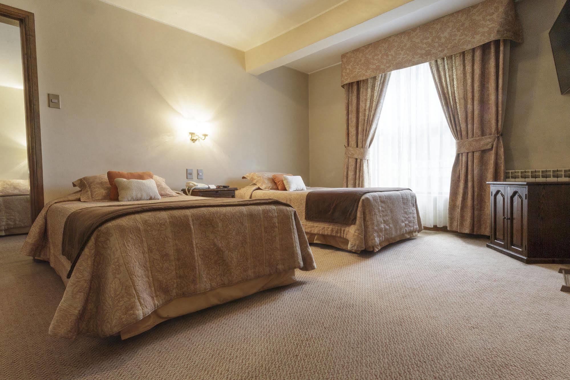 Hotel Tierra Del Fuego Punta Arenas Bagian luar foto