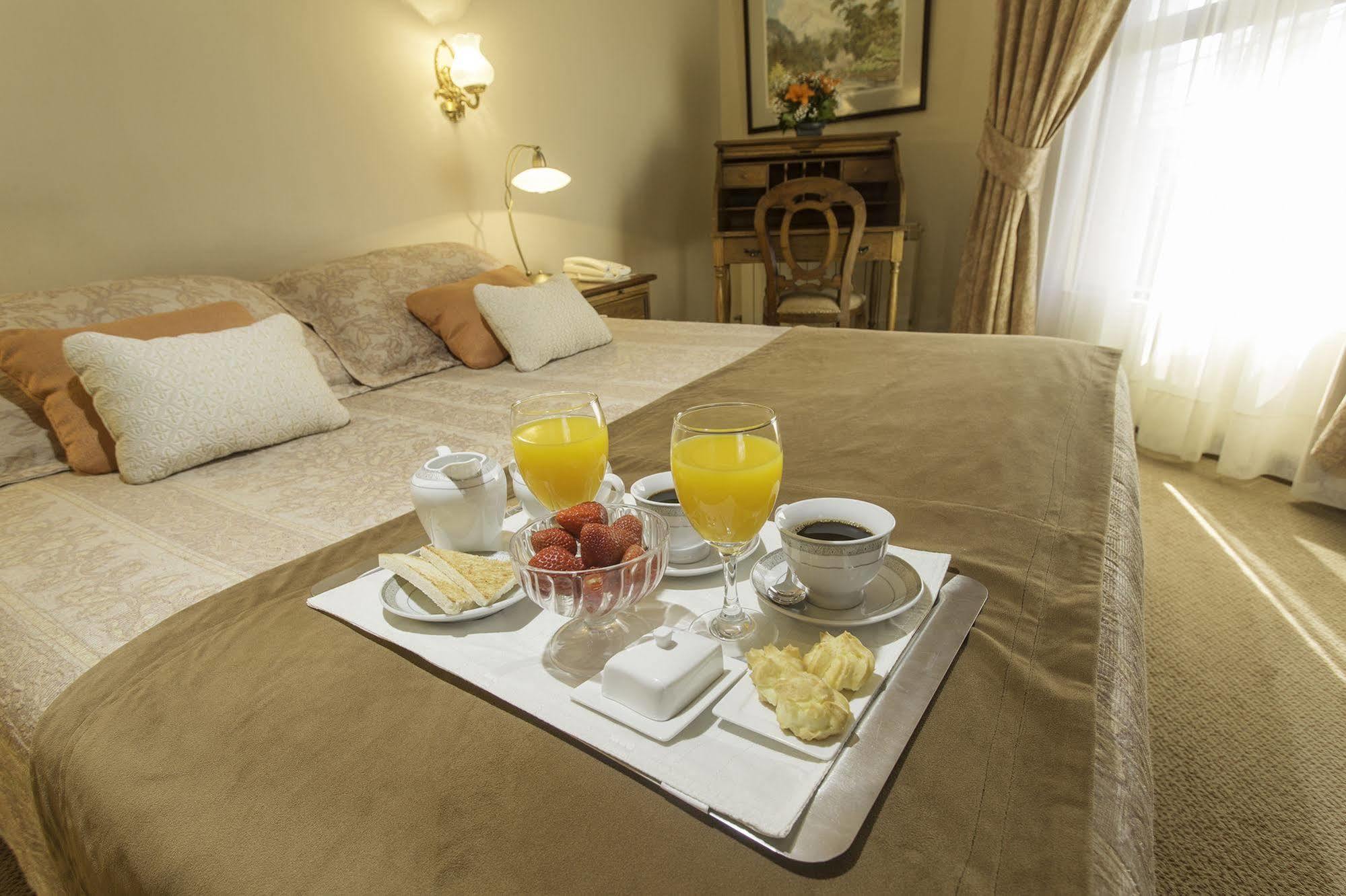 Hotel Tierra Del Fuego Punta Arenas Bagian luar foto