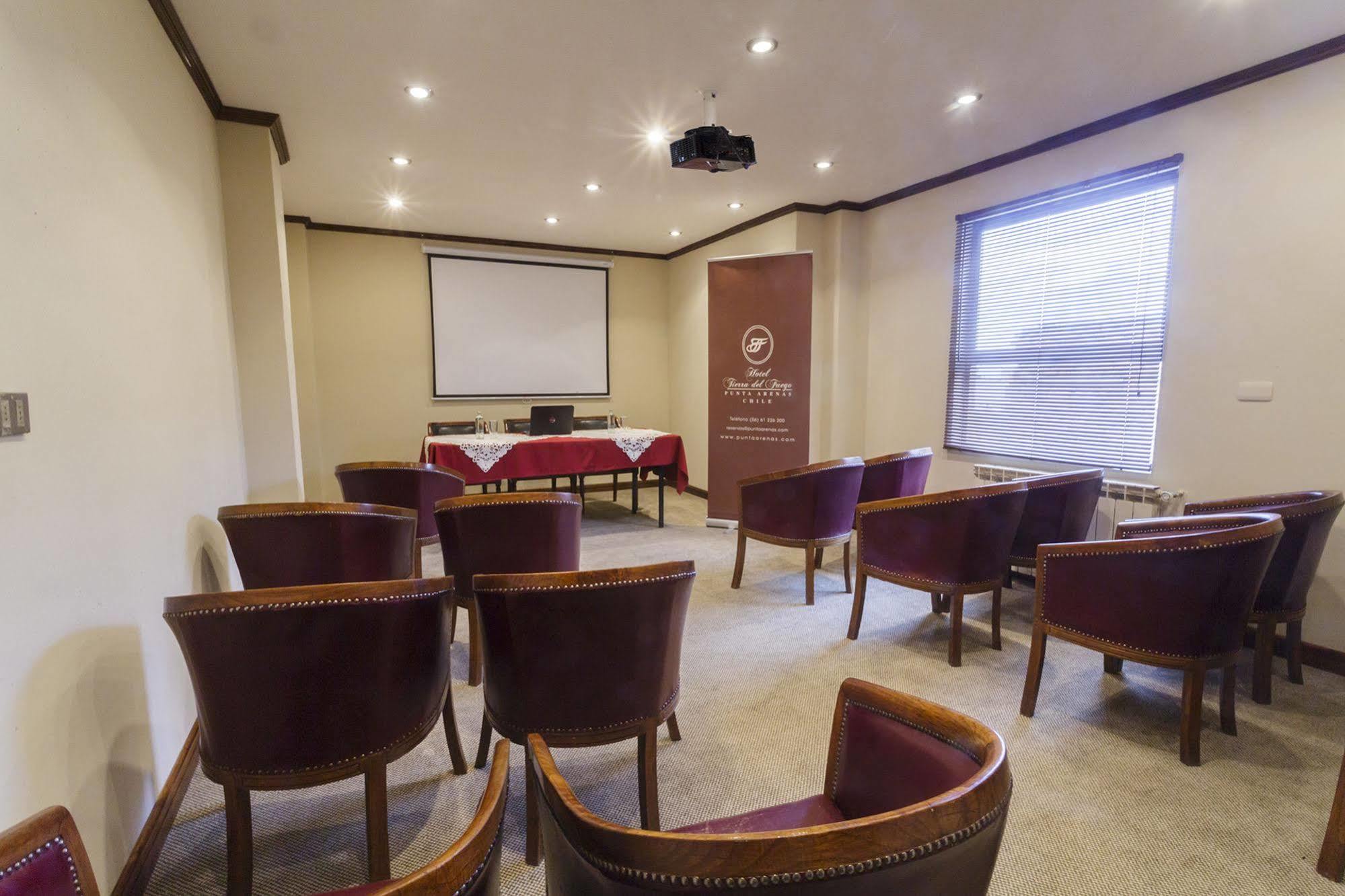 Hotel Tierra Del Fuego Punta Arenas Bagian luar foto